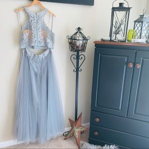 Stunning 2 Piece Lace Gown by Cachet. 12. $139.00.